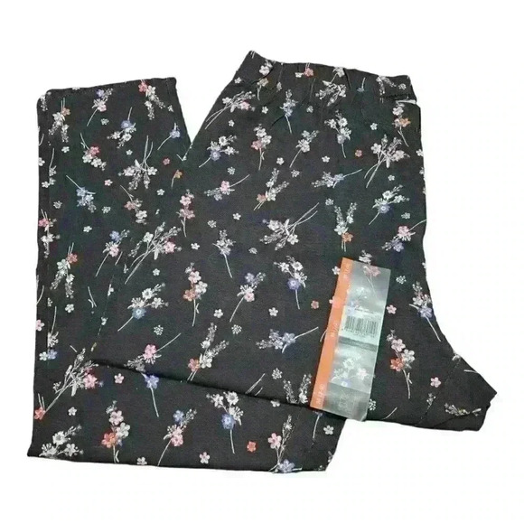 NWT No Boundaries Womens Ankle Legging Juniors Size M, L, XL Black Floral - Picture 2 of 5